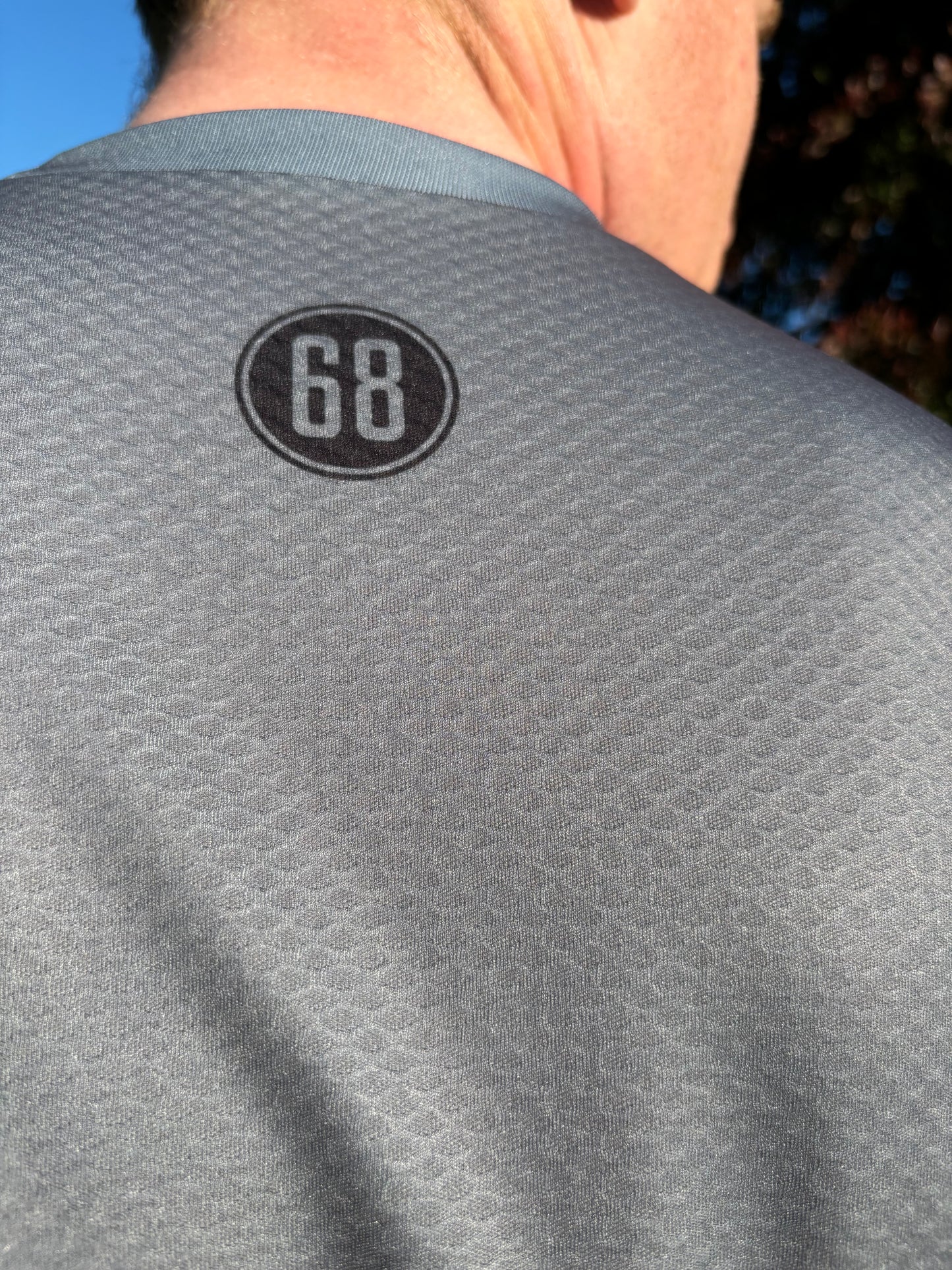 Sixty/8 Mastiles Tech T