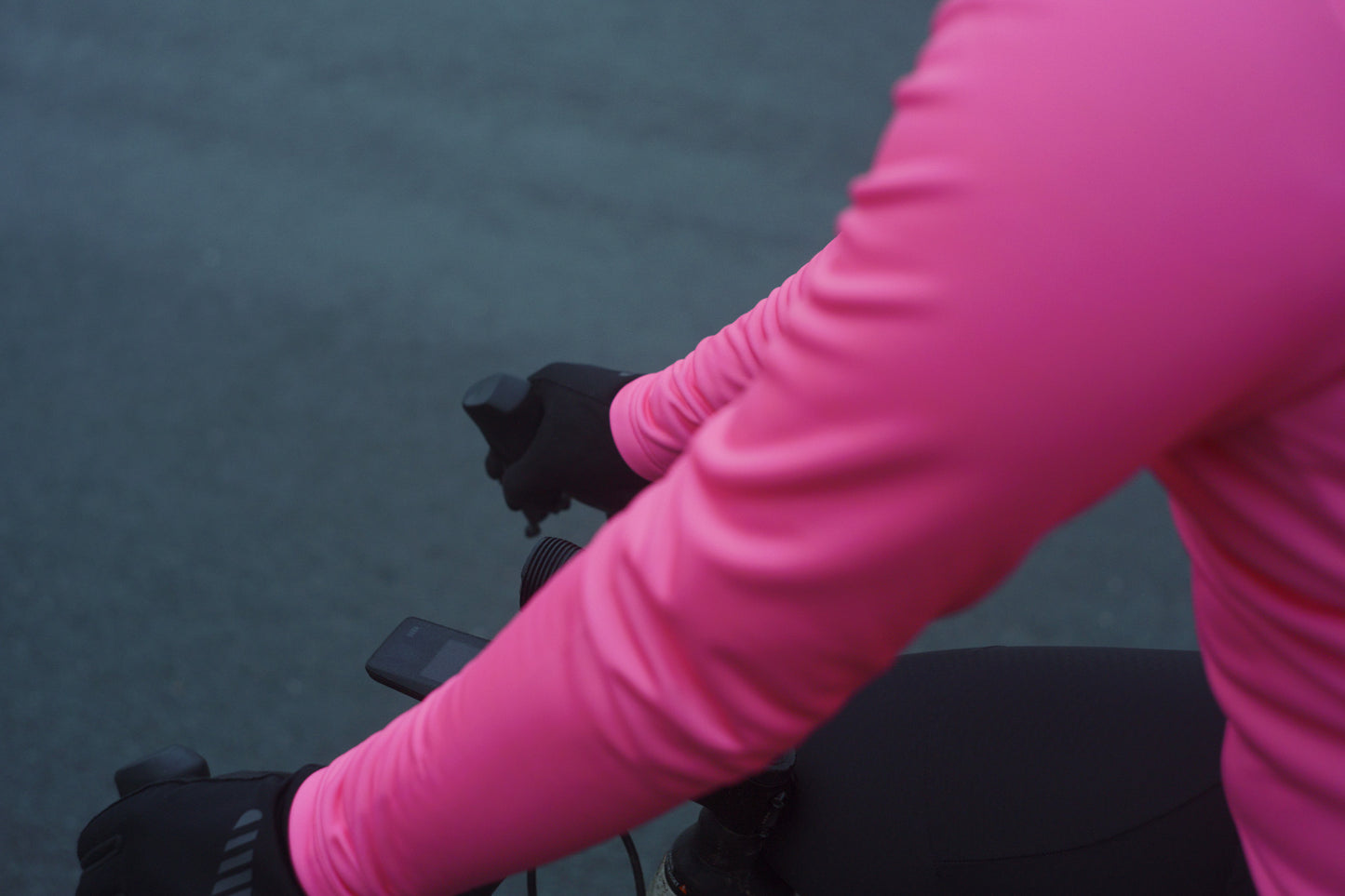 MENS THERMAL SOFTSHELL CYCLING JACKET - CORAL