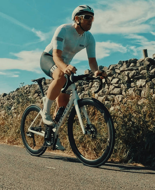 The PARIS mens white short sleeved cycling jersey