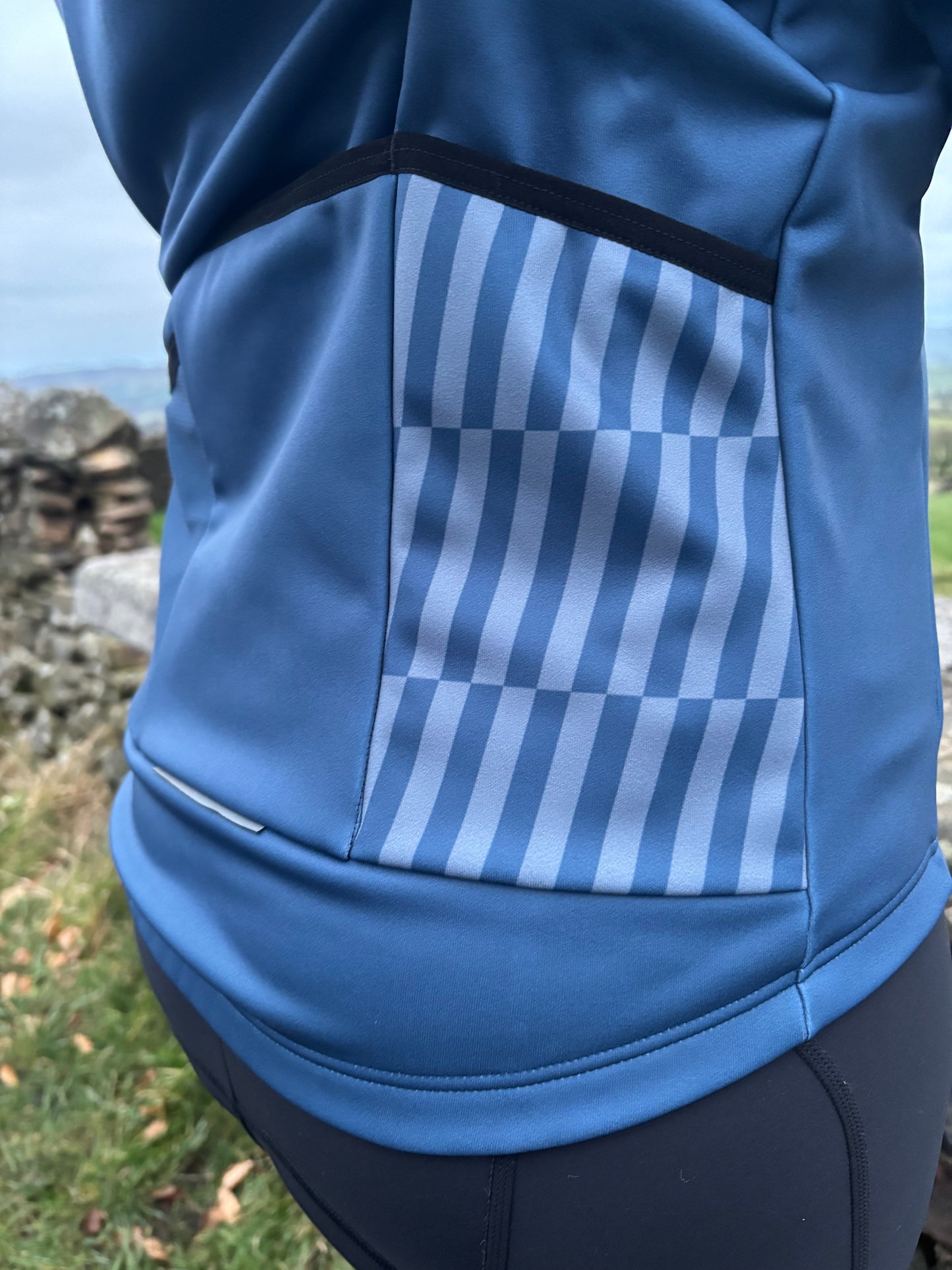 WOMENS THERMAL SOFTSHELL CYCLING JACKET - GUN METAL