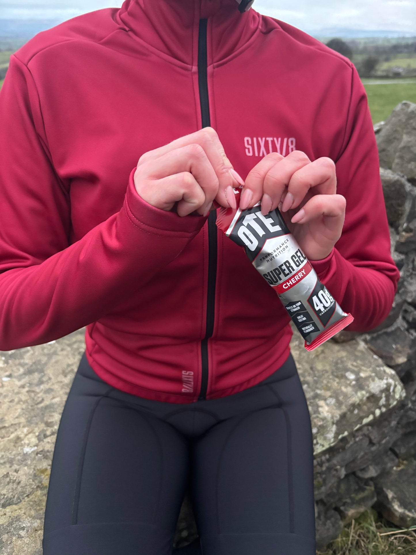 WOMENS THERMAL SOFTSHELL CYCLING JACKET - OX BLOOD